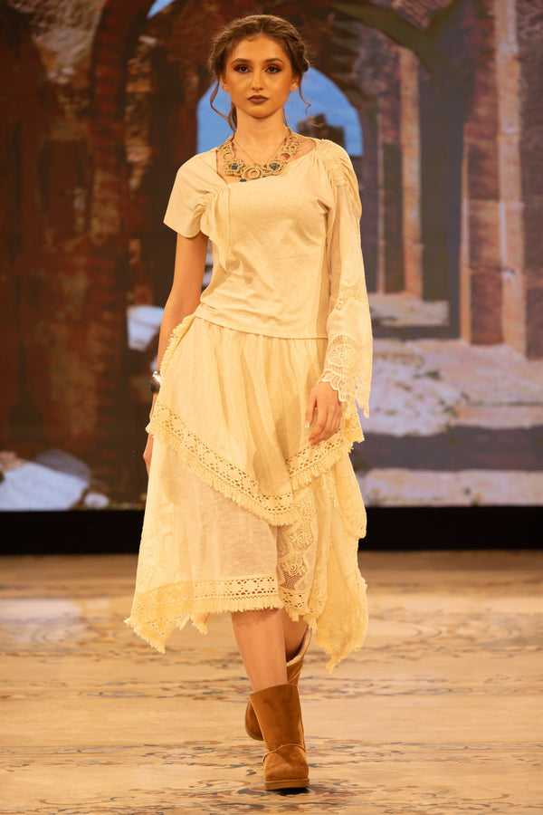 Fusta bumbac cu dantela S38